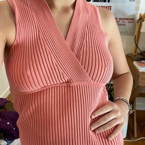 Sleeveless pink 90s top